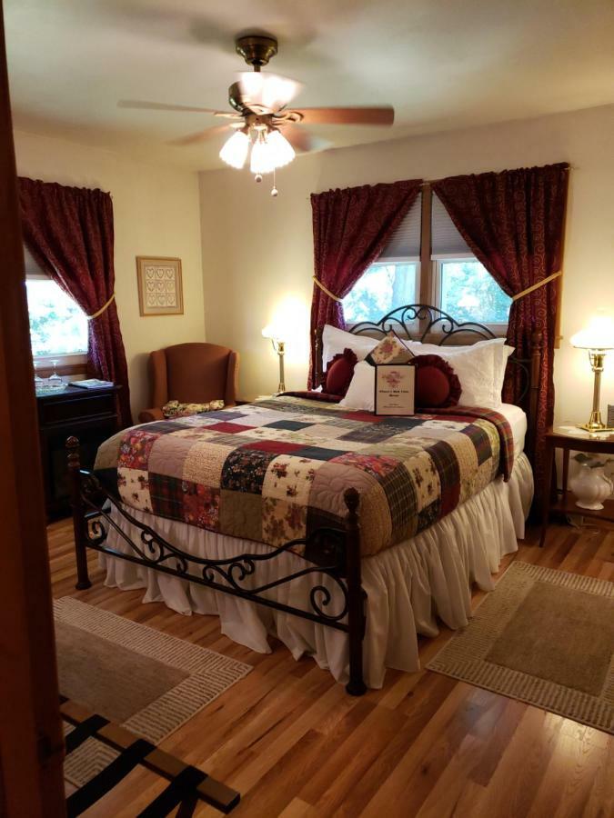 Oak Hill Bed And Breakfast Вісконсин Деллс Екстер'єр фото